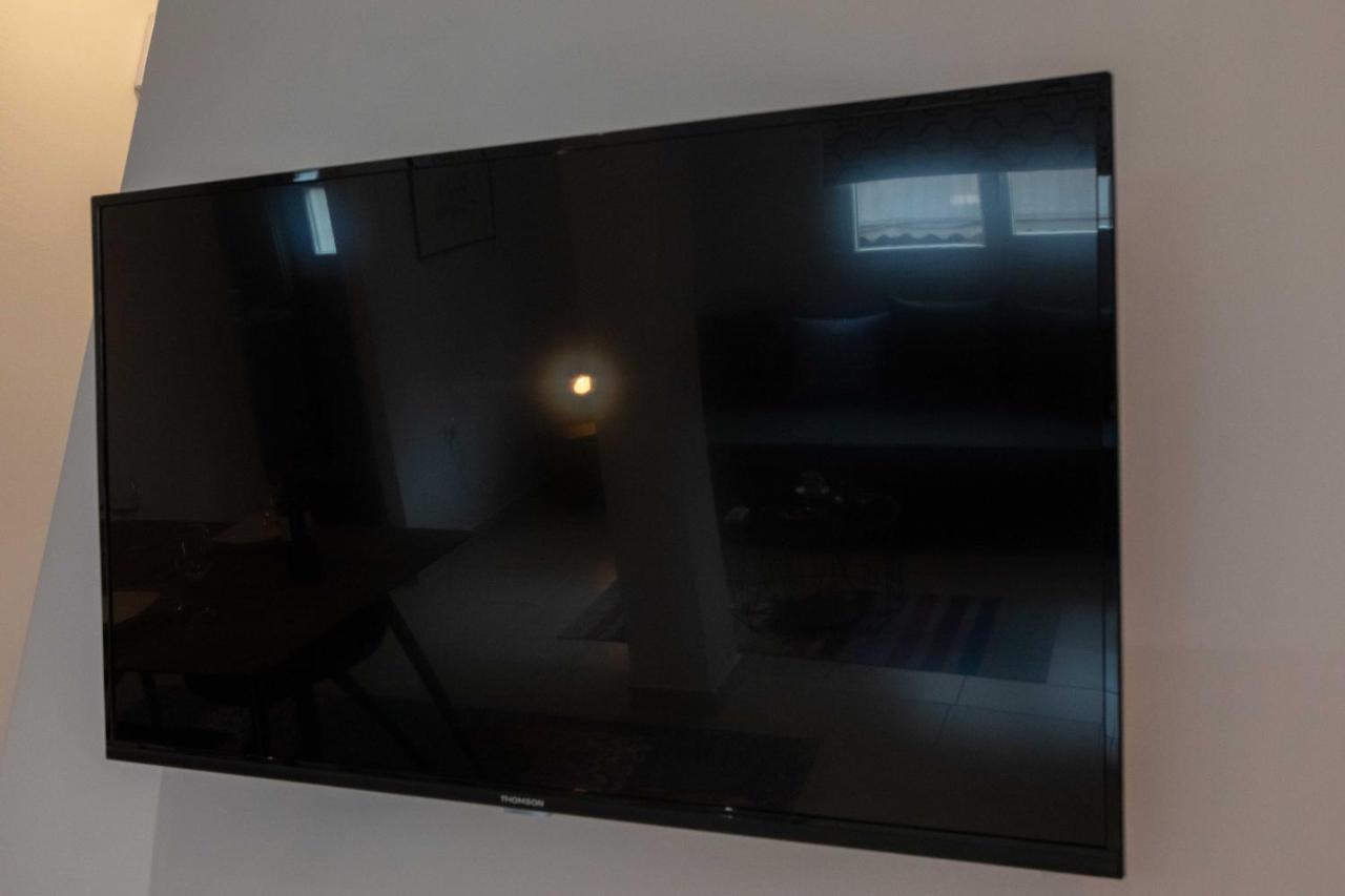 Athenian Port Luxury 2/piraeus Riviera Apartment